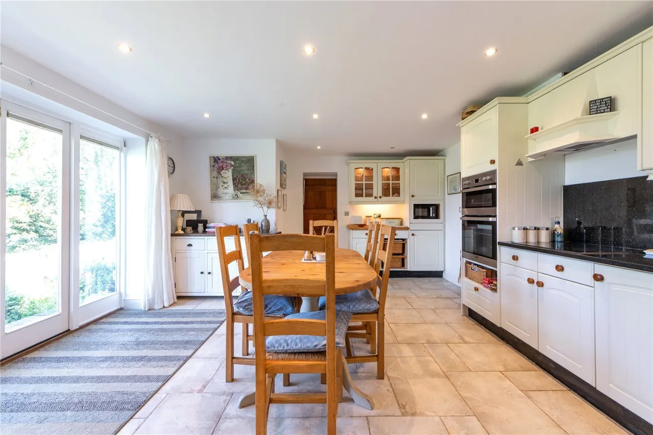 The Street, Stour Provost, SP8, photo 13