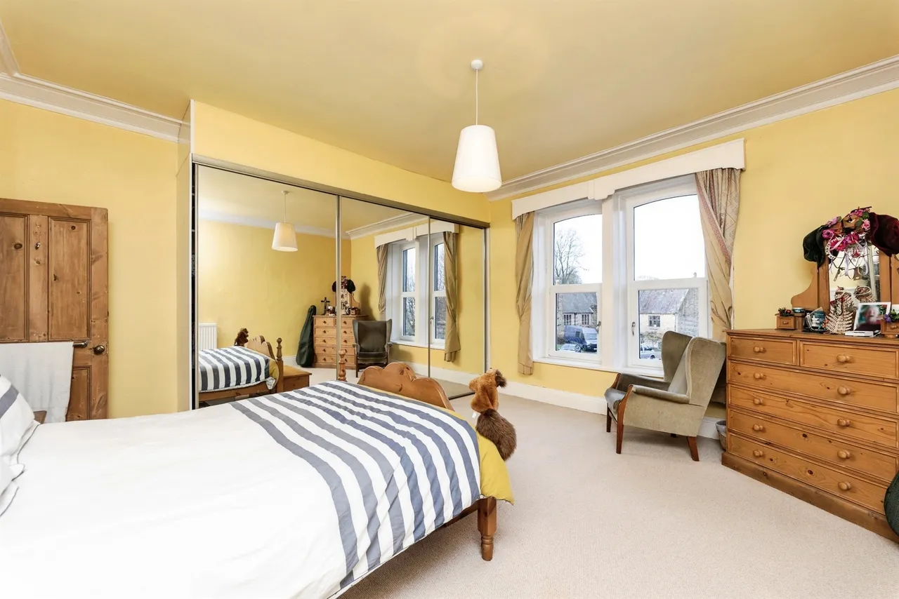 Victoria Road, Morley, Leeds, photo 11