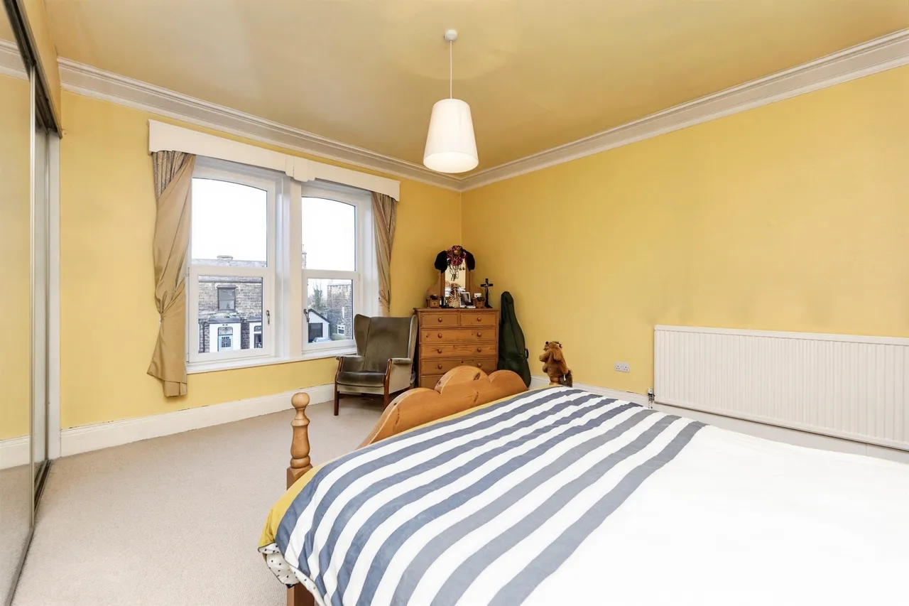 Victoria Road, Morley, Leeds, photo 12
