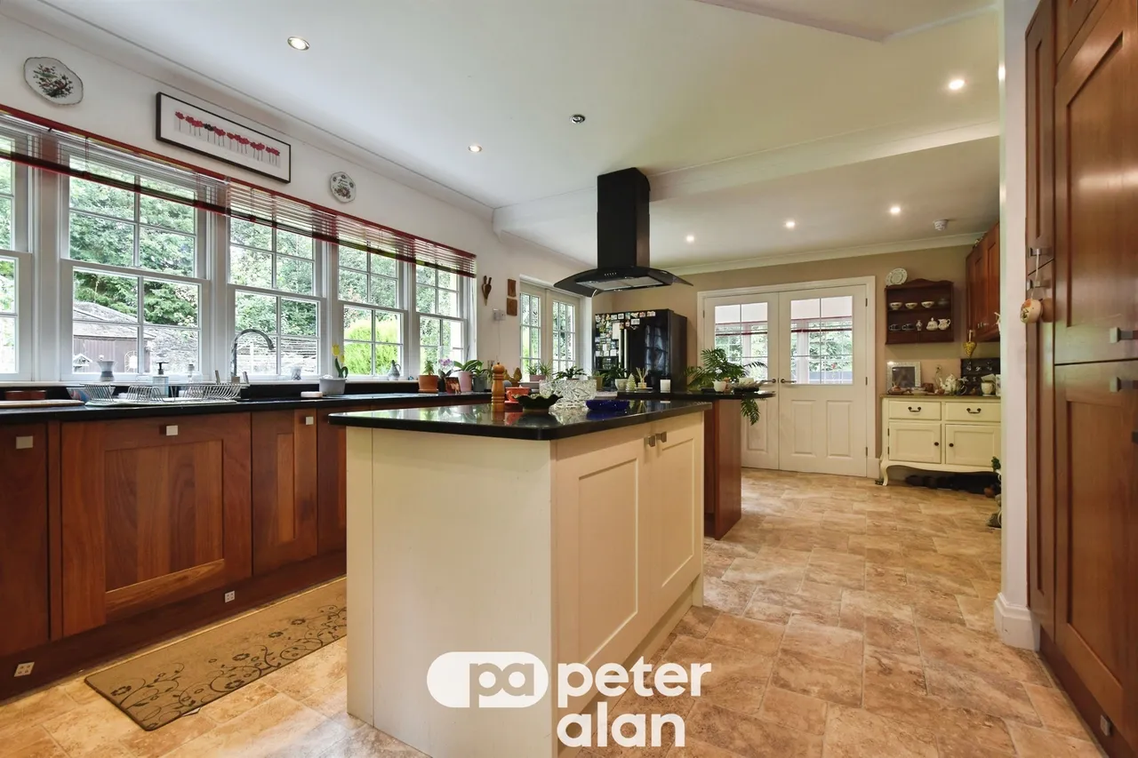 Gwaelodygarth Lane, Merthyr Tydfil, CF47, photo 4