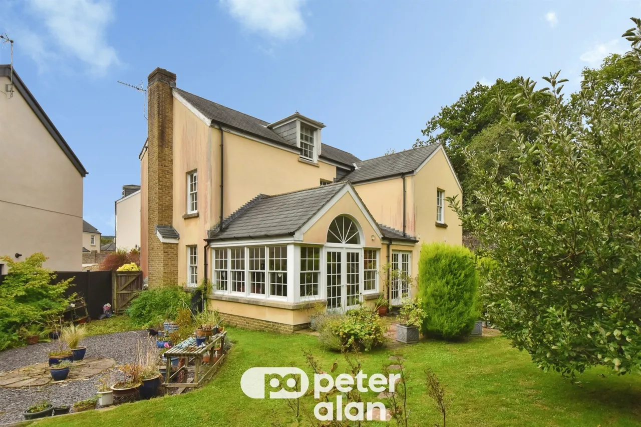 Gwaelodygarth Lane, Merthyr Tydfil, CF47, photo 2