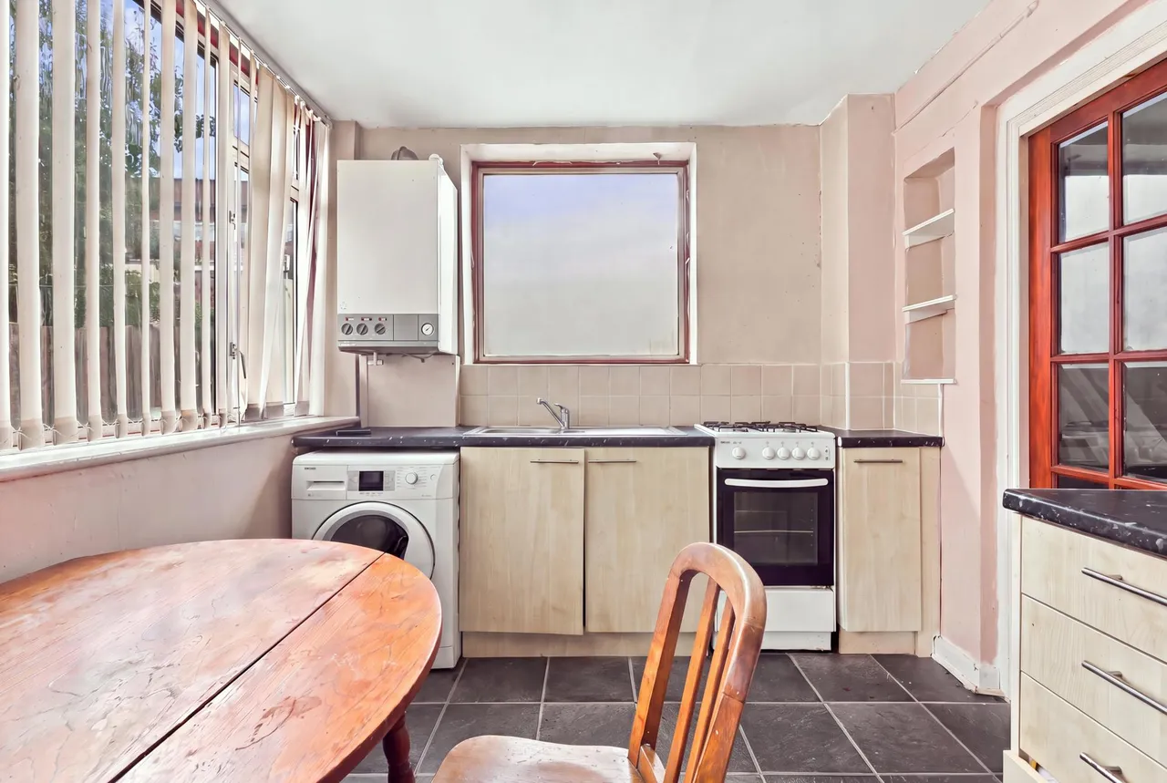 Eleanor Cross Road, Waltham Cross, EN8, photo 14