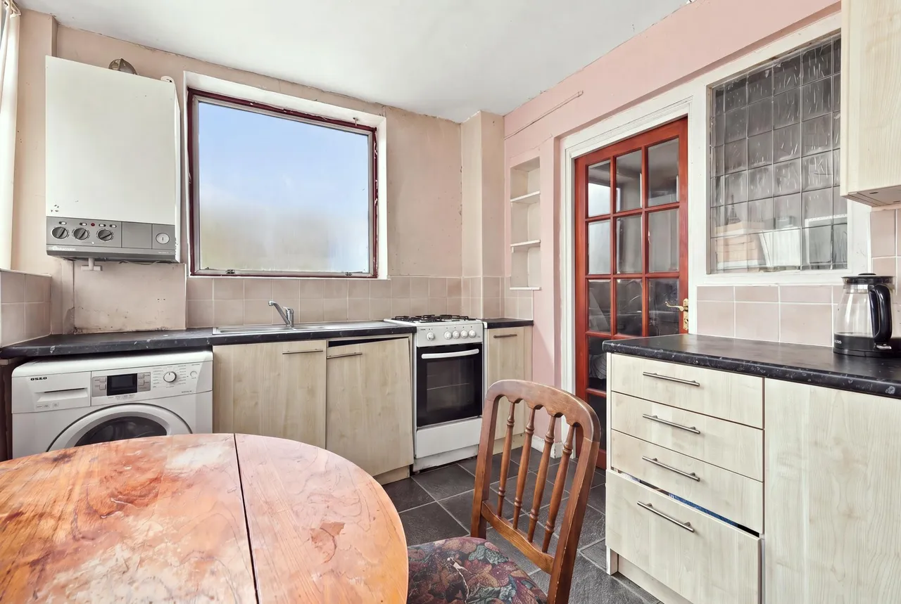 Eleanor Cross Road, Waltham Cross, EN8, photo 3