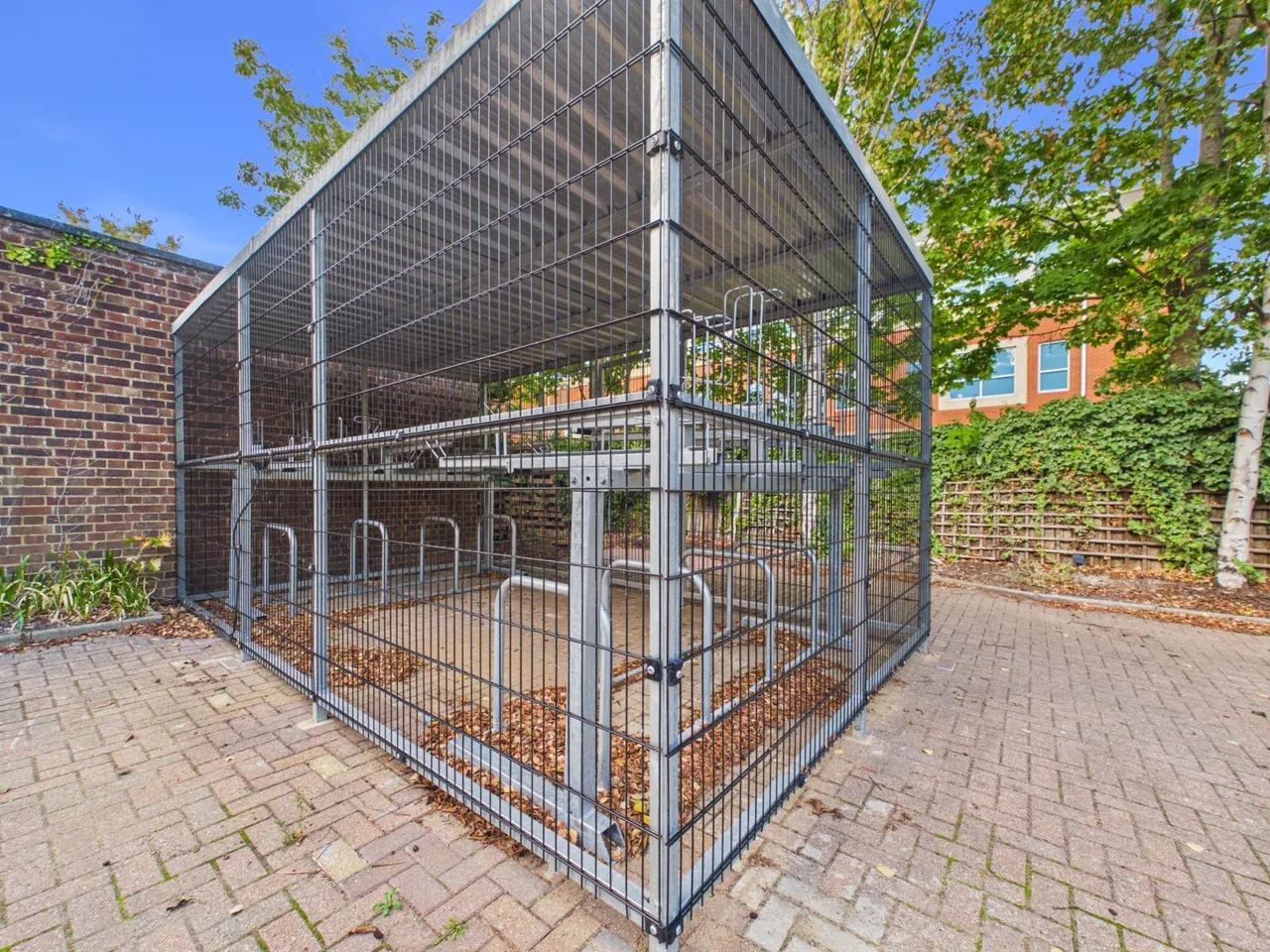 Station Road, Egham, photo 11