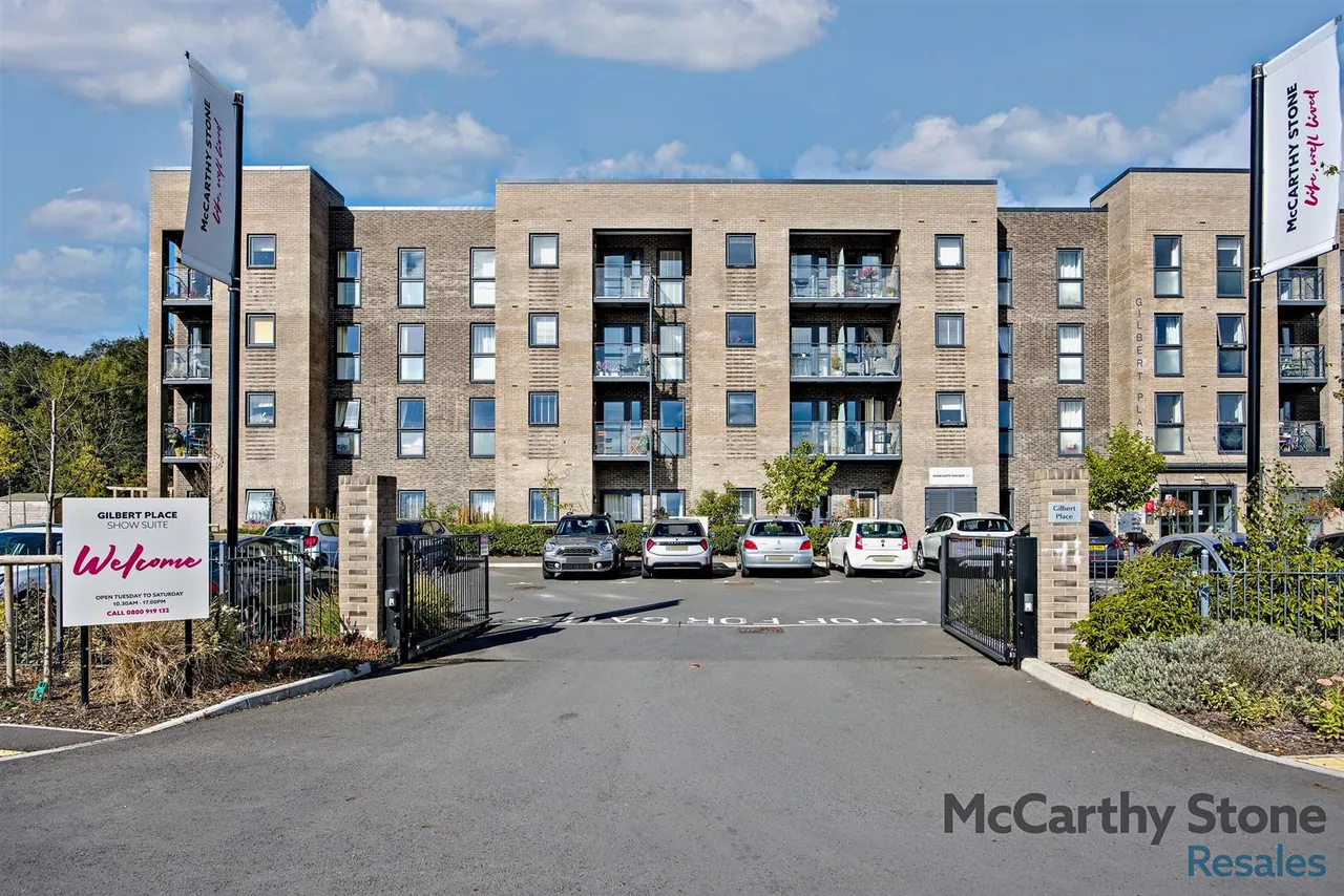 Lowry Way, Swindon, SN3, photo 3