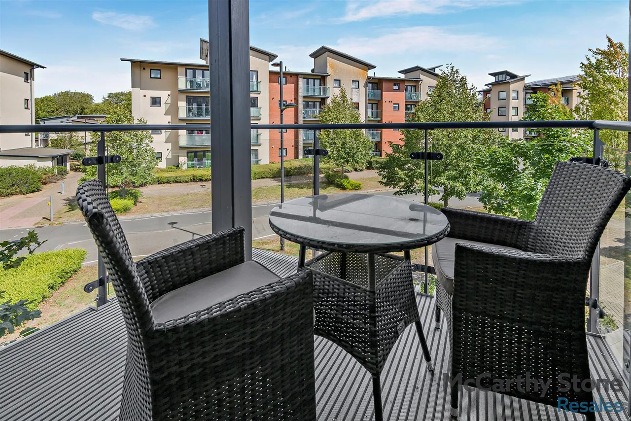 Lowry Way, Swindon, SN3, photo 4