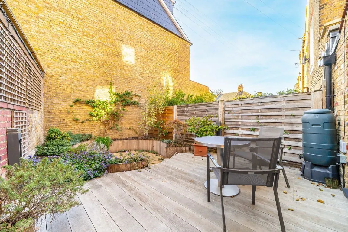 Okeburn Road, SW17, photo 9