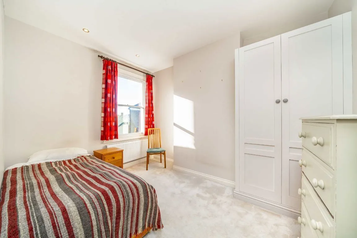 Okeburn Road, SW17, photo 7