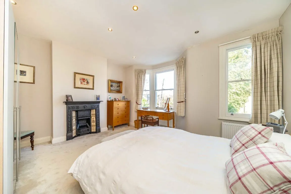 Okeburn Road, SW17, photo 5