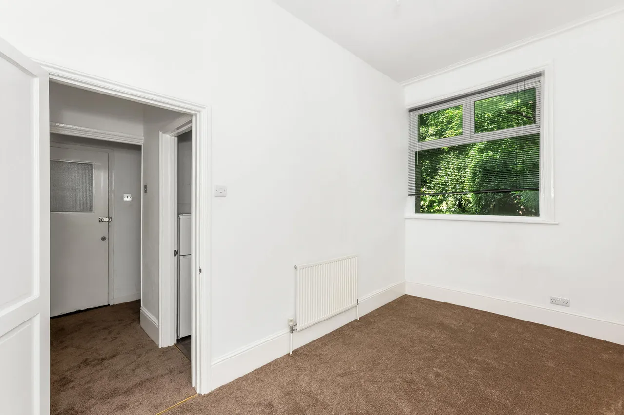 Thurlow Park Road, London, photo 3
