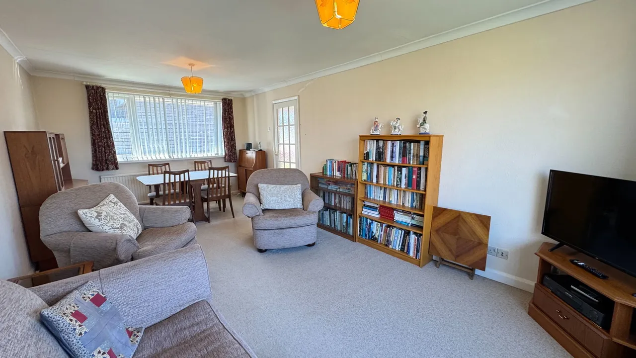 Walreddon Close, Tavistock, PL19, photo 6