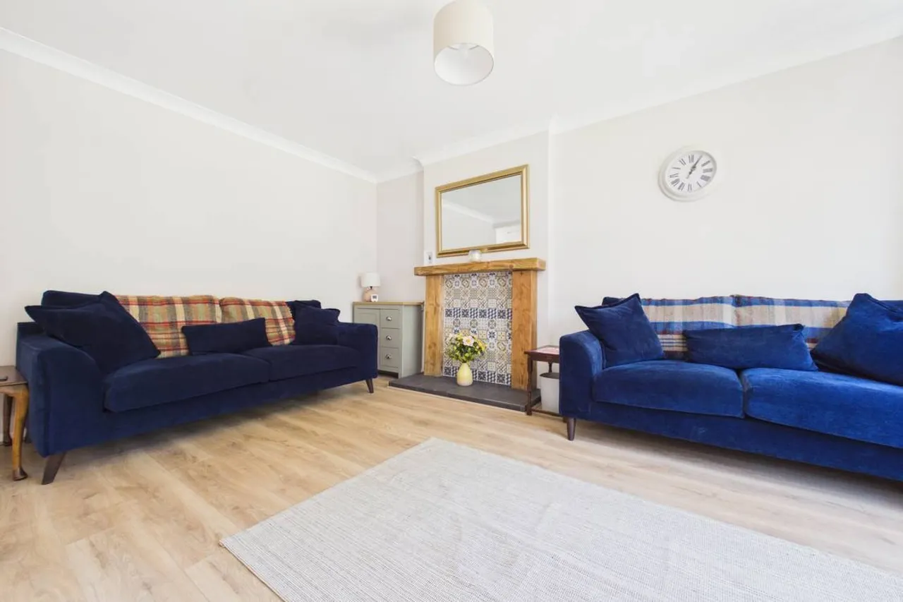 The Avenue, Mortimer Common, RG7, photo 4