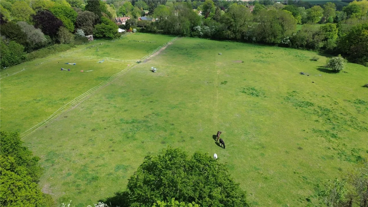 The Avenue, Mortimer Common, RG7, photo 16