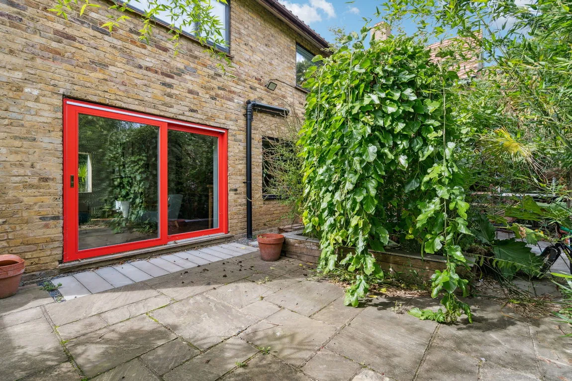 Pinner, HA5, photo 20