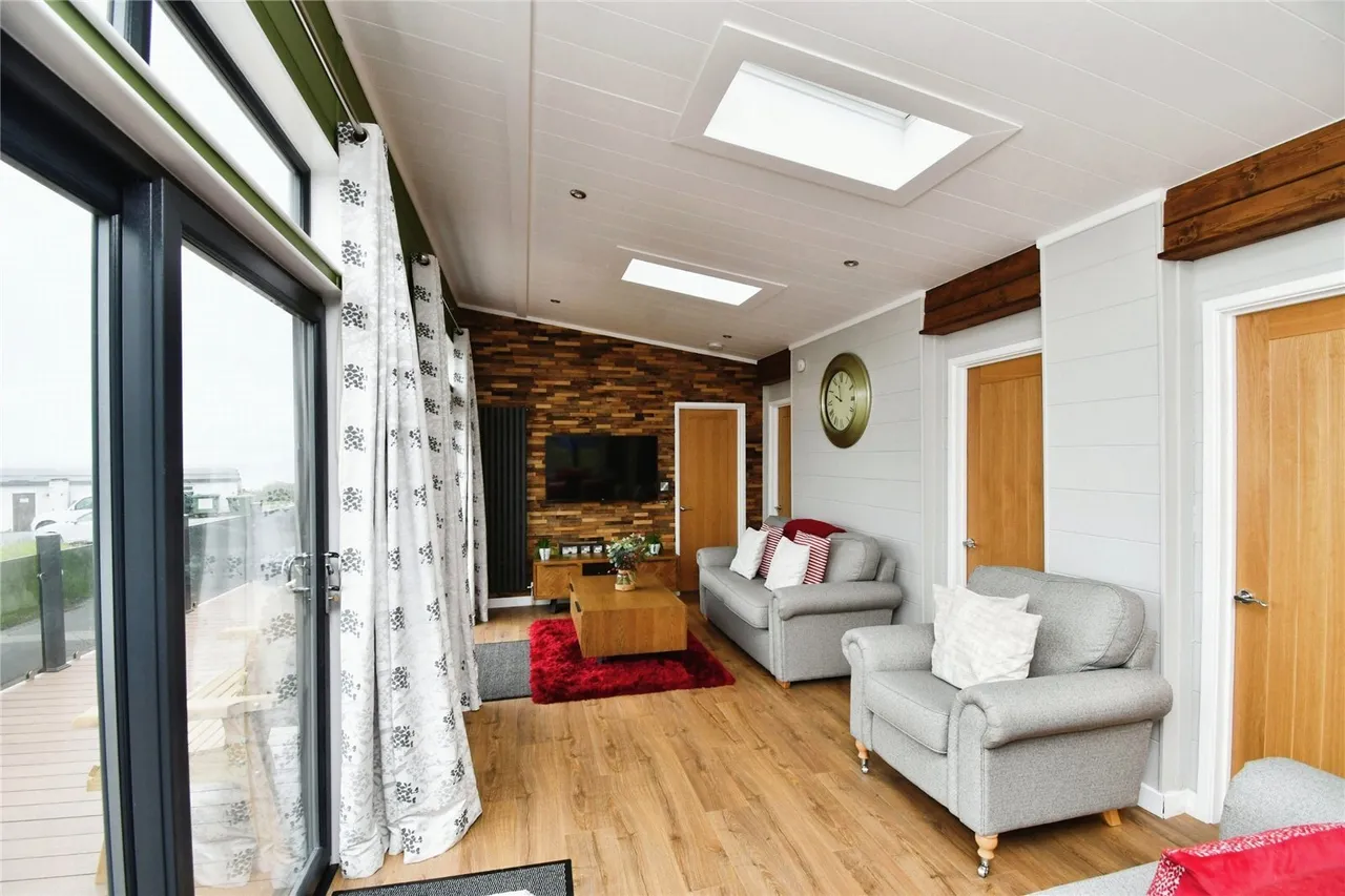 Fishguard Bay Resort, SA65, photo 16