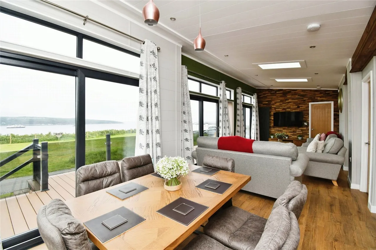 Fishguard Bay Resort, SA65, photo 17