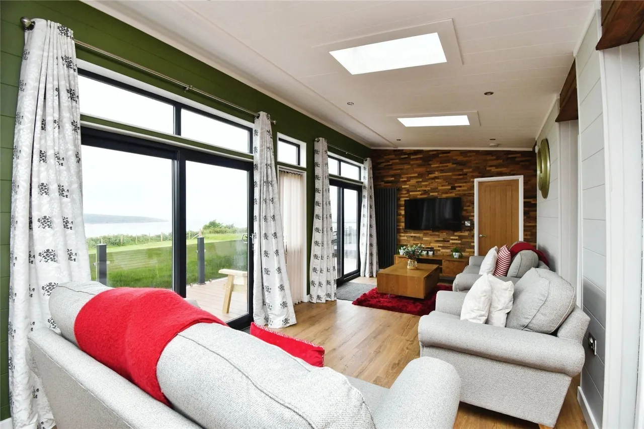 3 bed house for sale, Fishguard Bay Resort, SA65