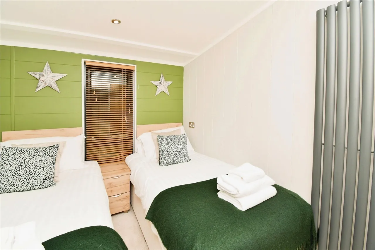 Fishguard Bay Resort, SA65, photo 7