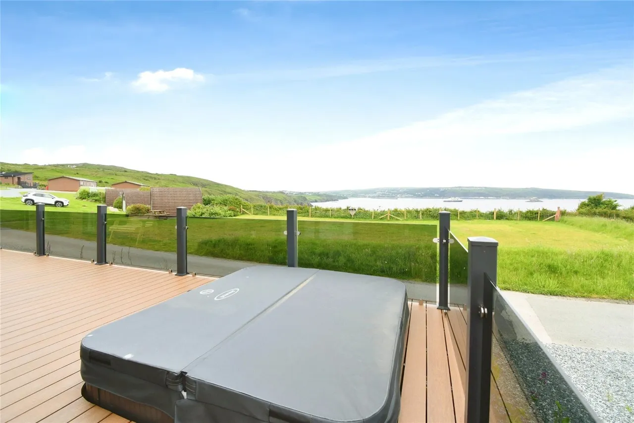 Fishguard Bay Resort, SA65, photo 22