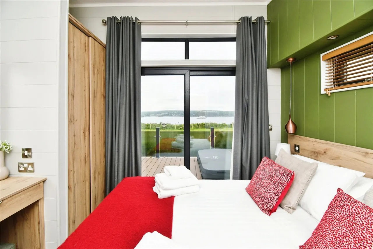 Fishguard Bay Resort, SA65, photo 19