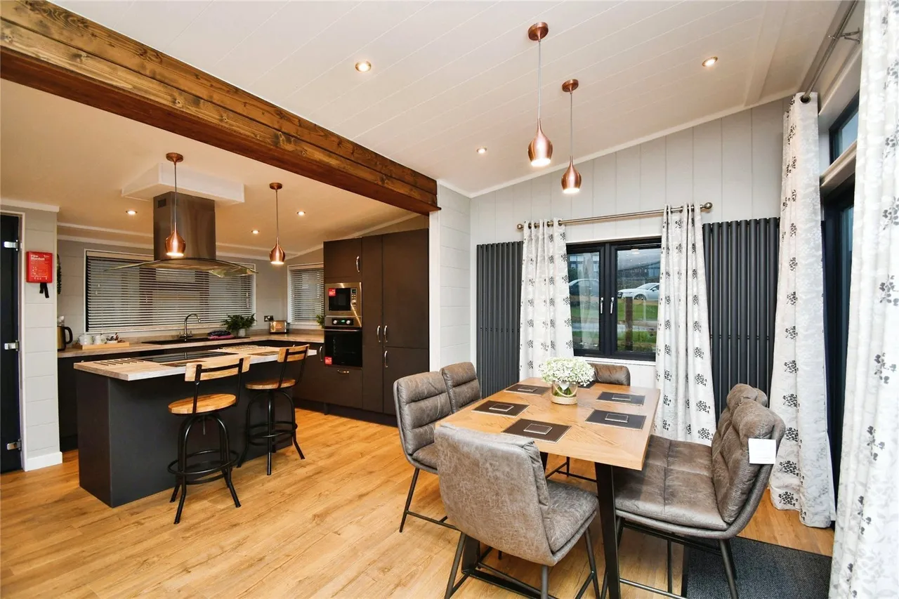 Fishguard Bay Resort, SA65, photo 10