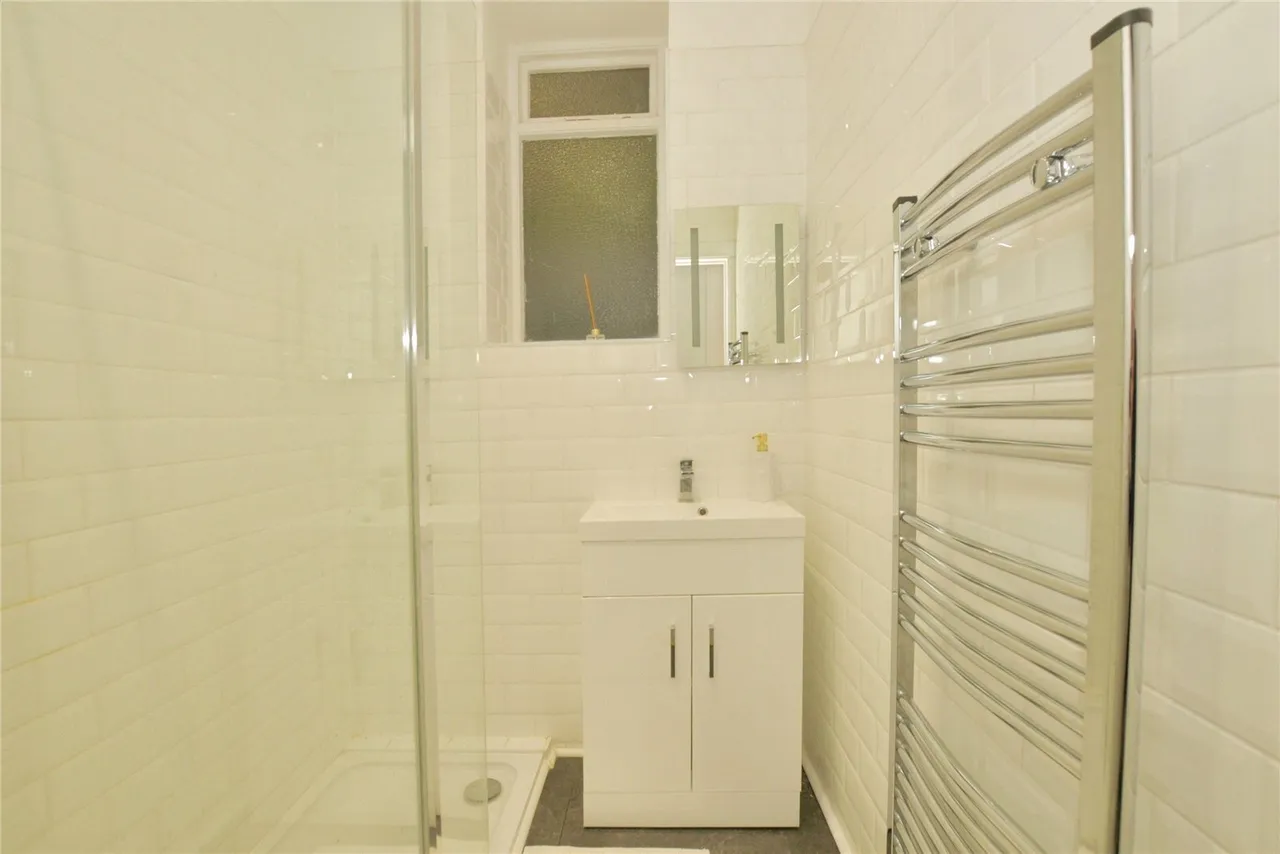 Earls Avenue, Folkestone, Kent, CT20, photo 15