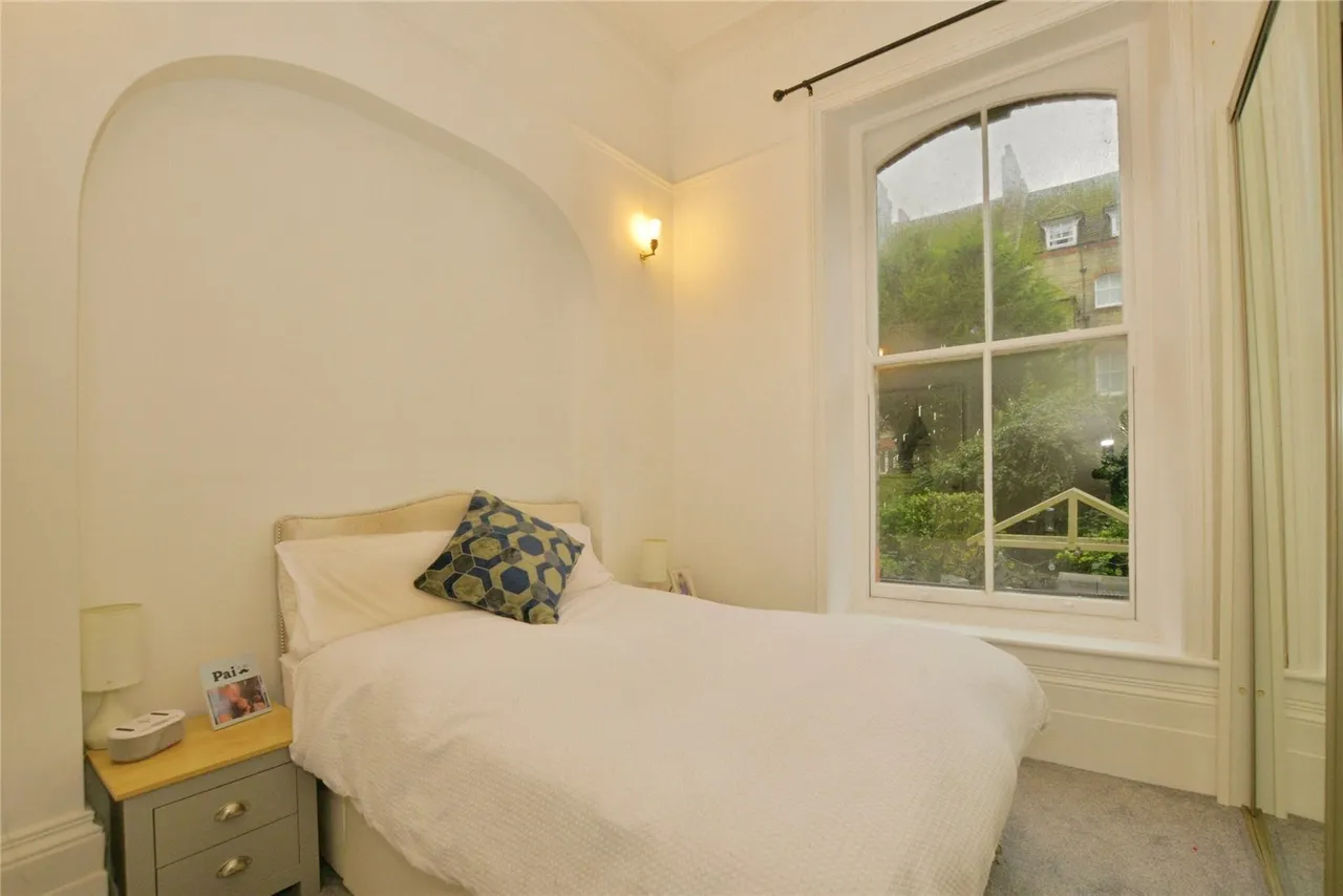 Earls Avenue, Folkestone, Kent, CT20, photo 5