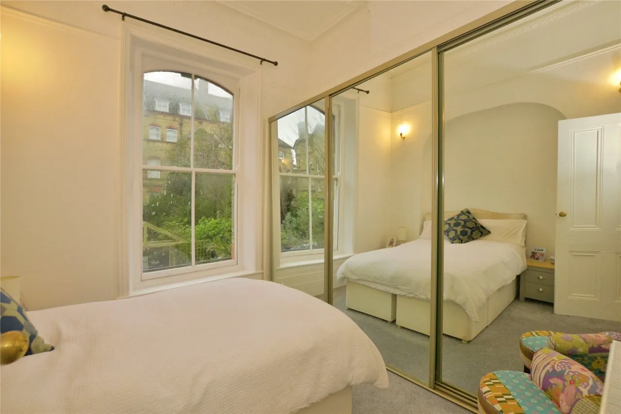 Earls Avenue, Folkestone, Kent, CT20, photo 13
