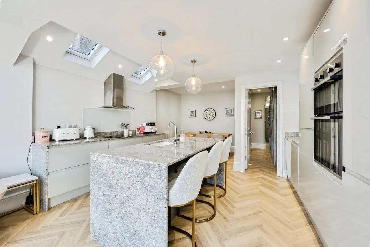 Albury Road, Merstham, RH1, photo 6