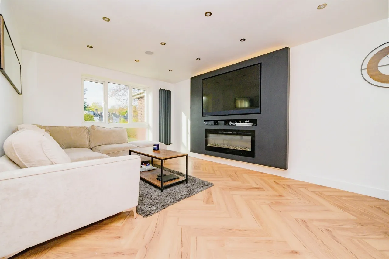 2 bed flat for sale — London Road, Hemel Hempstead