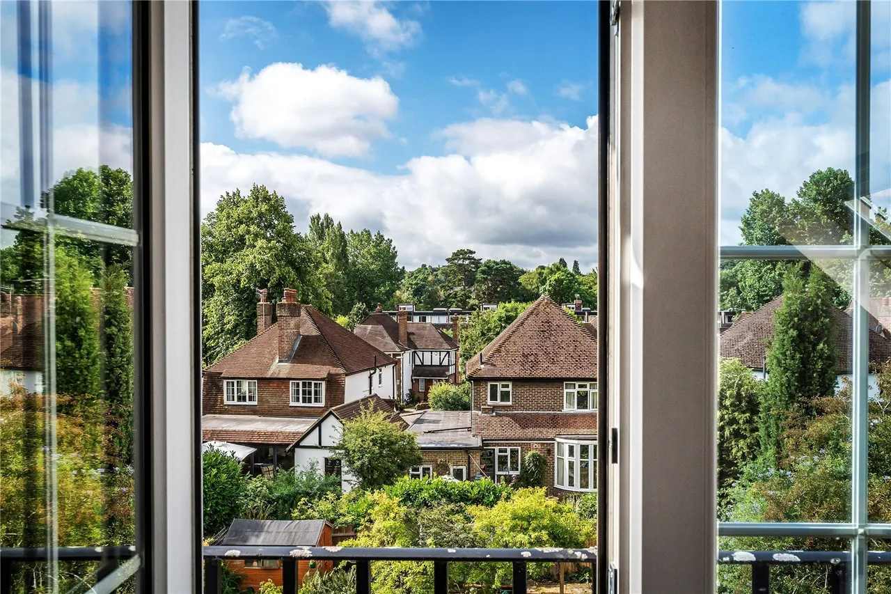 Church Street, Reigate, RH2, photo 9