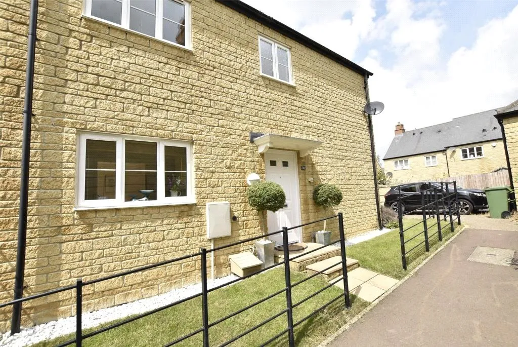 3 bed house for sale — Jennings Orchard, Gloucestershire, Woodmancote, GL52 9HL
