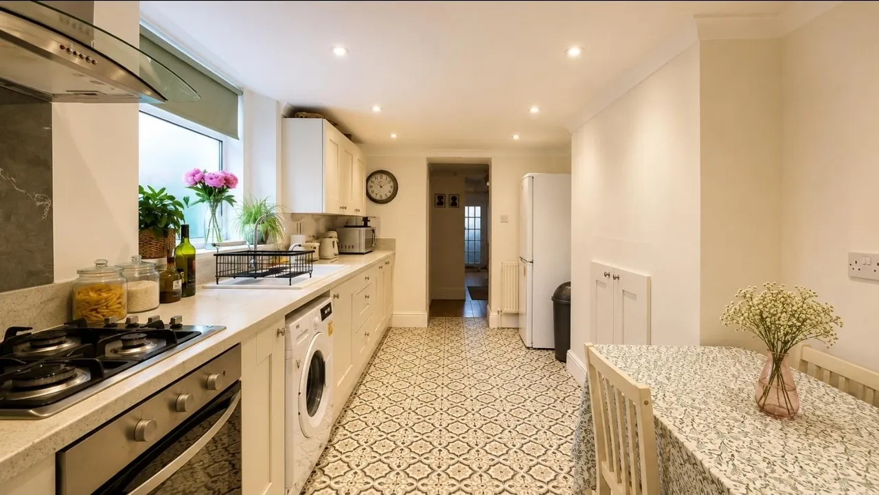Saltash Road, Plymouth, PL2, photo 9