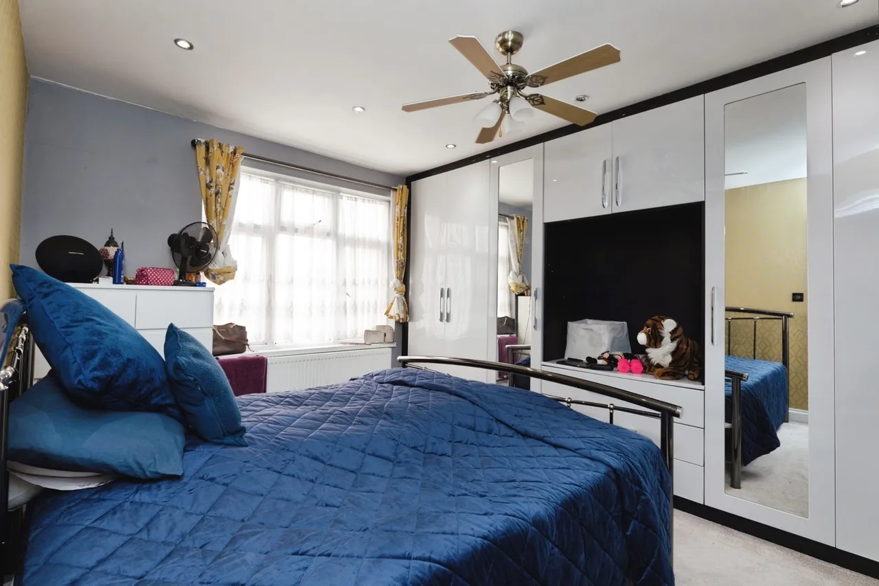 Otley Drive, Ilford, IG2, photo 11