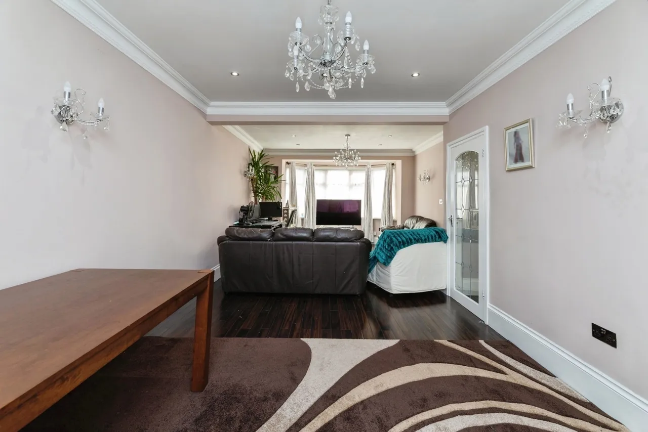 Otley Drive, Ilford, IG2, photo 6