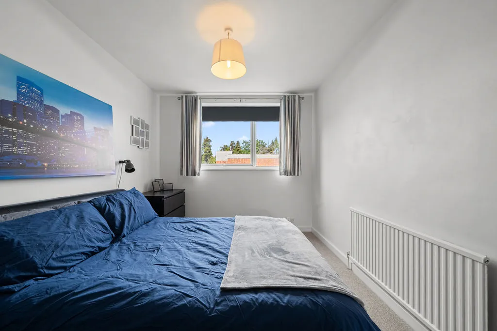 Hersham Road, Walton-On-Thames KT12 1RF, photo 6