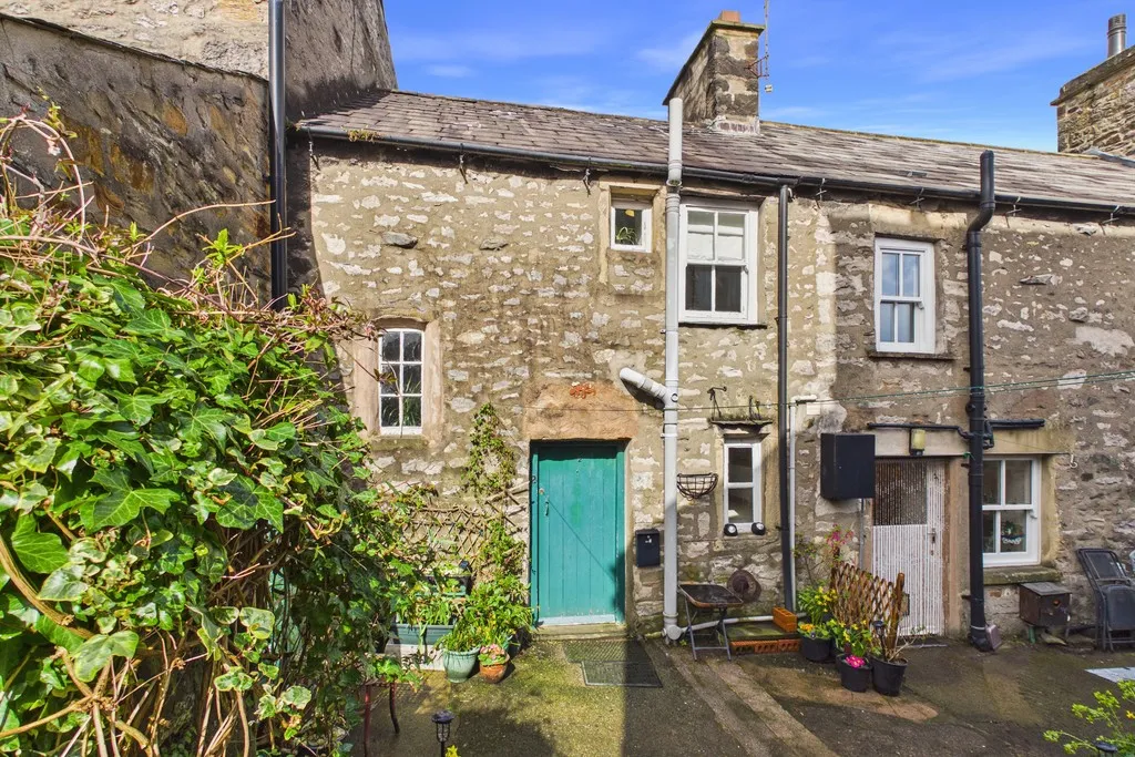 1 bed house for sale, Horse Market, Kirkby Lonsdale, LA6