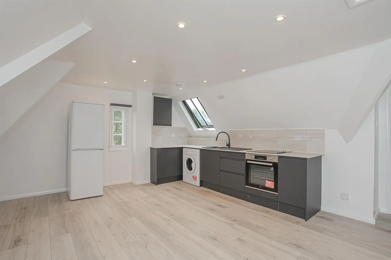 Waterloo Close, Cholsey, photo 2