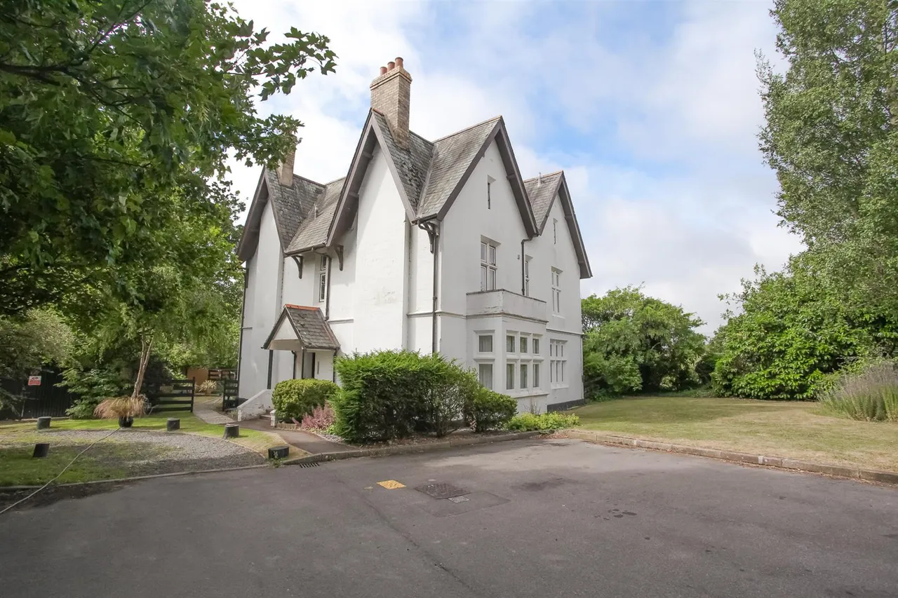 Waterloo Close, Cholsey, photo 13