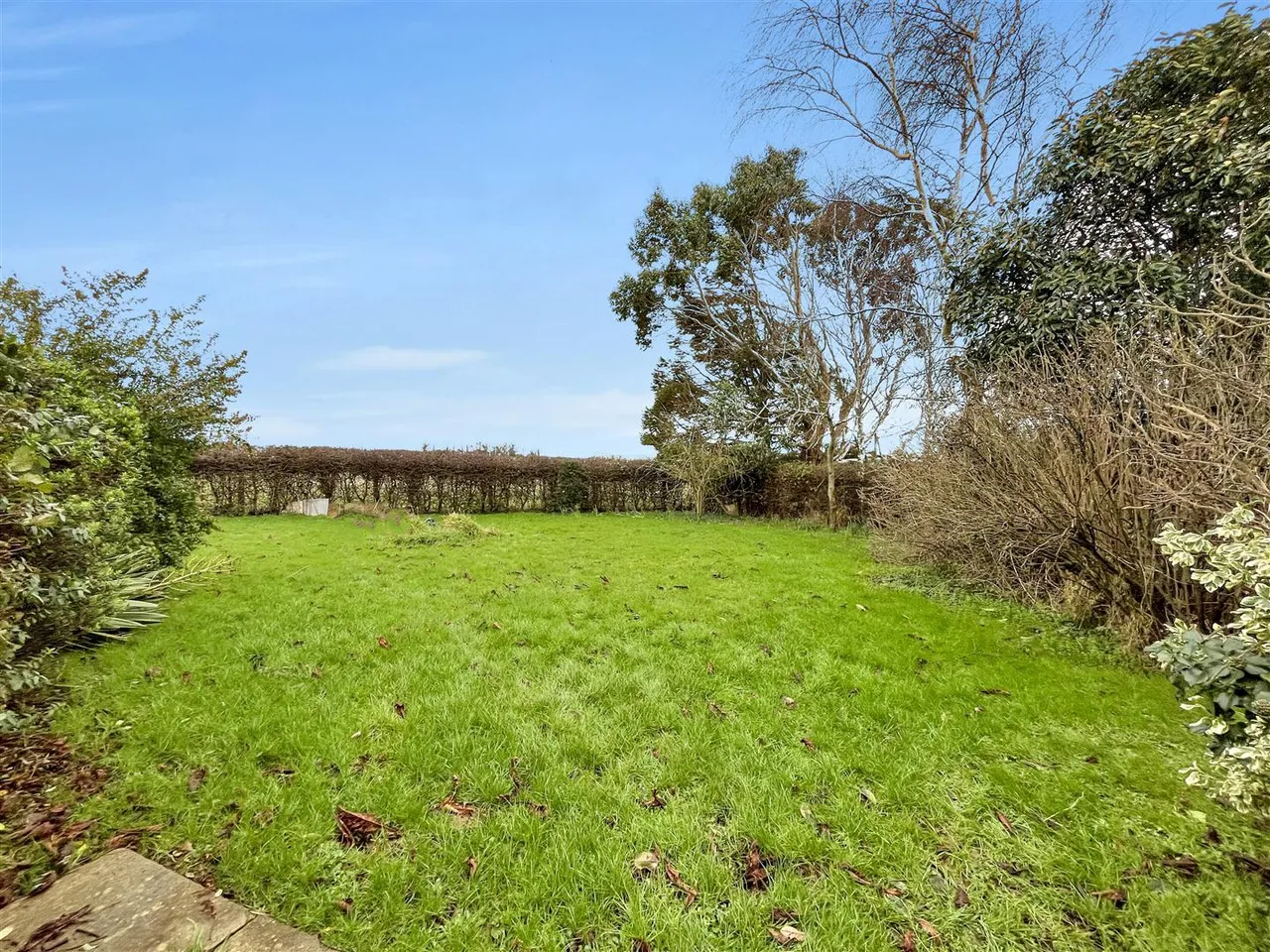 Brackendown Avenue, Weymouth, DT3 6HX, photo 19