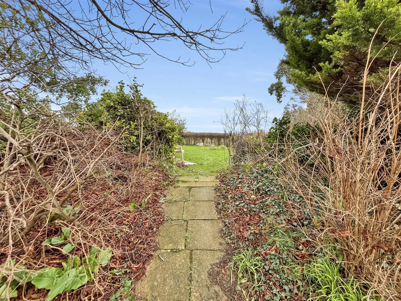 Brackendown Avenue, Weymouth, DT3 6HX, photo 18