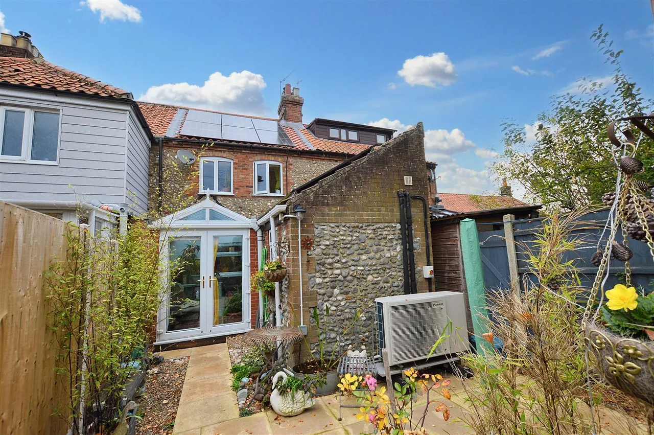 Fakenham Road, Briston, NR24, photo 20