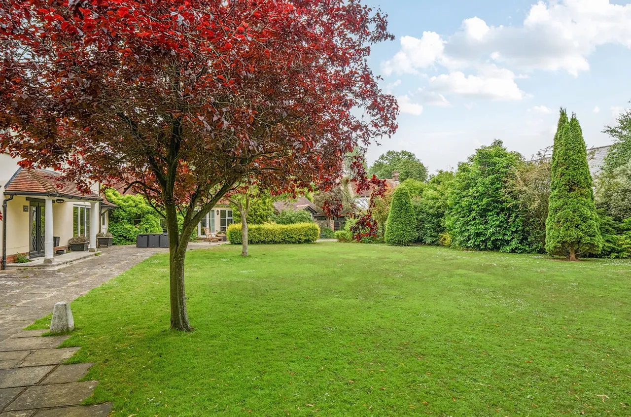 Hoe Lane, Flansham, PO22, photo 4