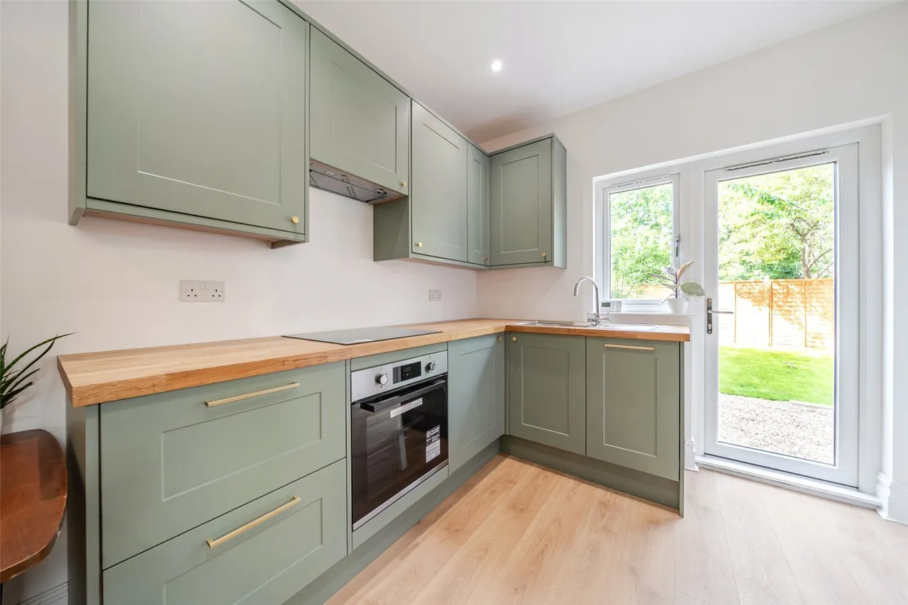 Loxton Road, SE23, photo 15