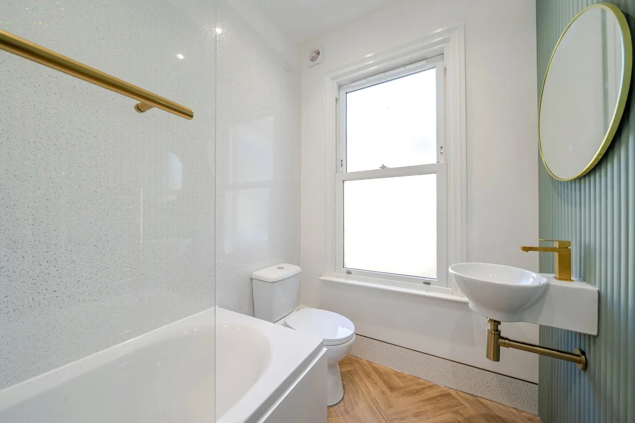 Loxton Road, SE23, photo 10