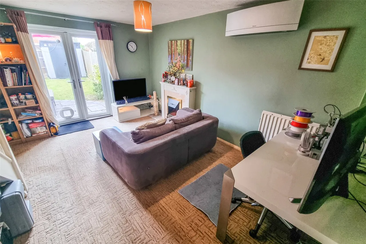 Derry Close, Ash Vale, Guildford, Surrey, GU12 5SR, photo 3