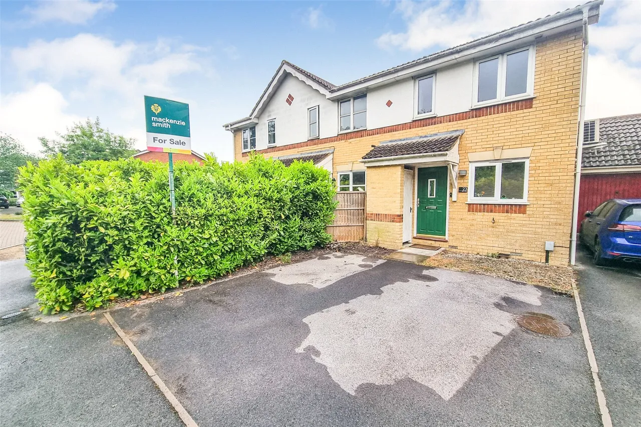 2 bed house for sale — Derry Close, Ash Vale, Guildford, Surrey, GU12 5SR