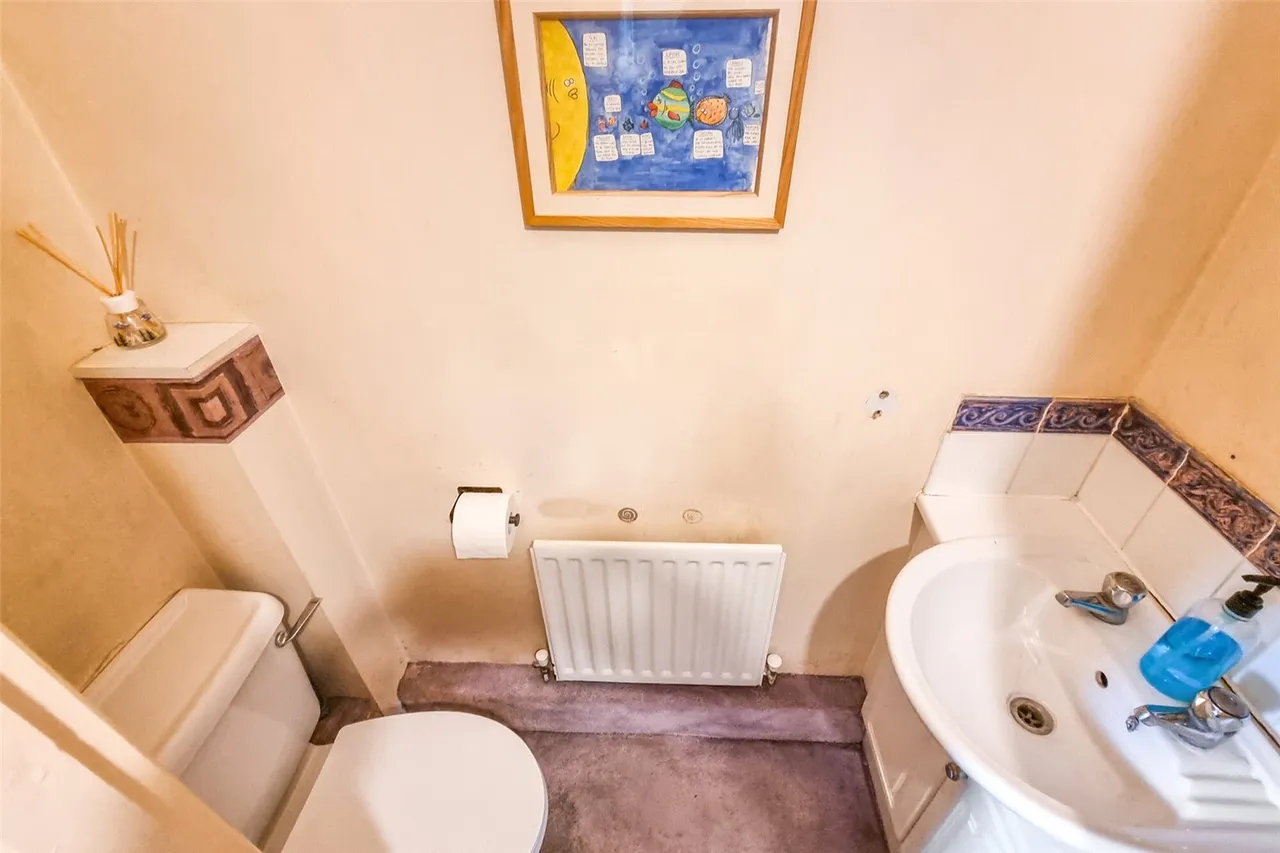 Derry Close, Ash Vale, Guildford, Surrey, GU12 5SR, photo 8