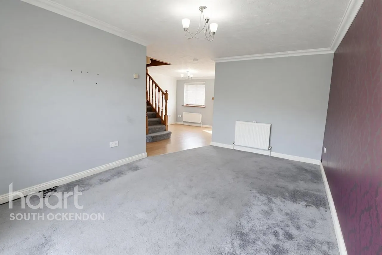 Elmdon Road, South Ockendon, RM15, photo 14
