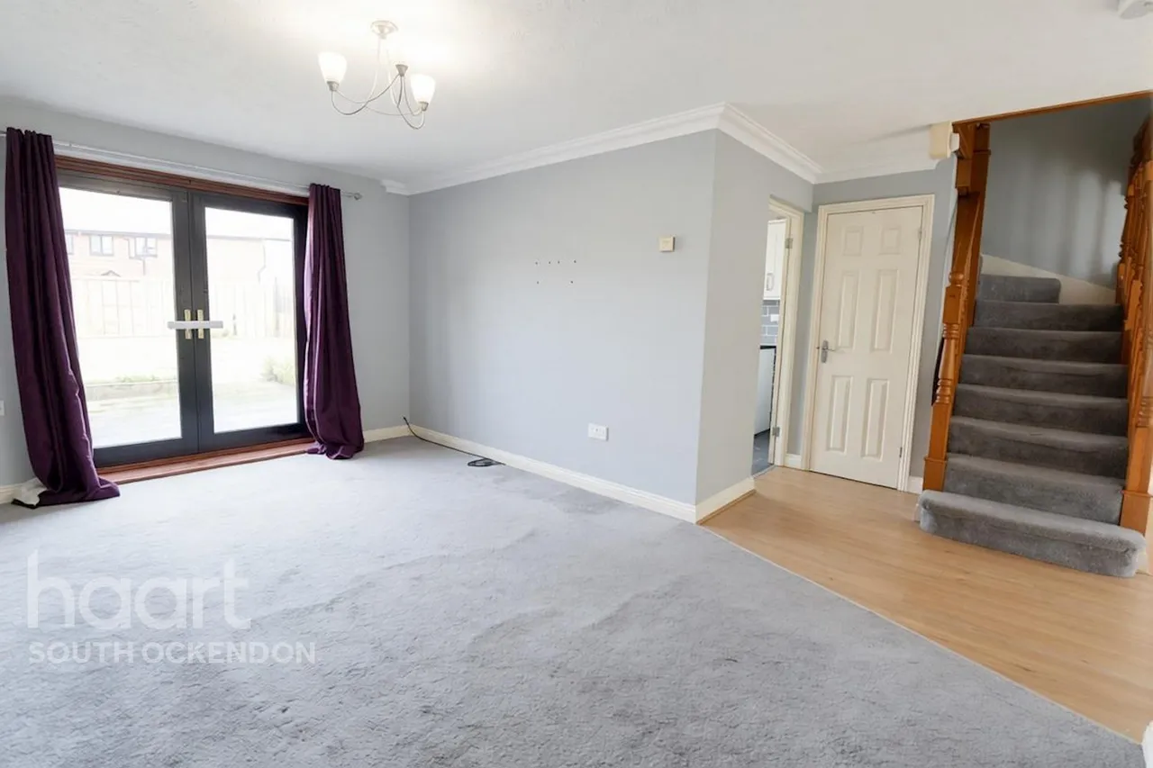 Elmdon Road, South Ockendon, RM15, photo 13